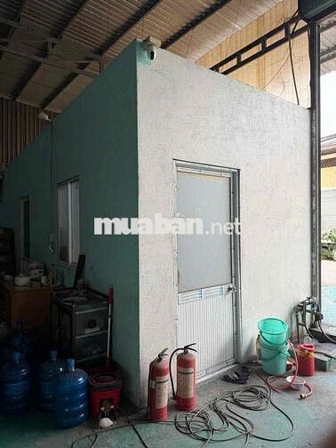 Cho thuê kho 36tr/th còn bớt Lộc  DT:16 x 38 ( trần kho cao , phù hợp