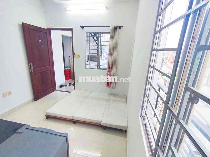 Cho thuê phòng cửa sổ trời ở trung tâm quận 1, gần ĐH Sài Gòn