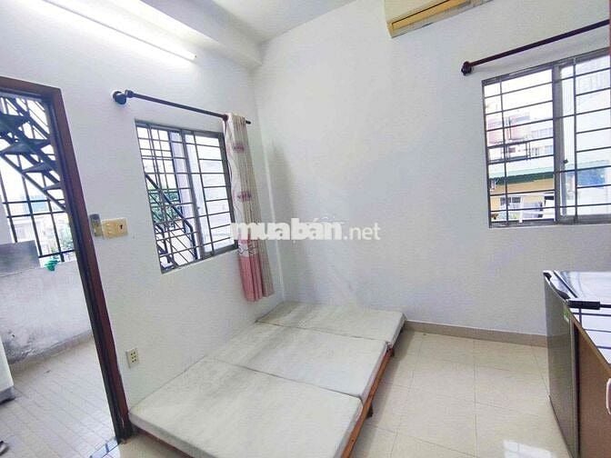 Cho thuê phòng cửa sổ trời ở trung tâm quận 1, gần ĐH Sài Gòn