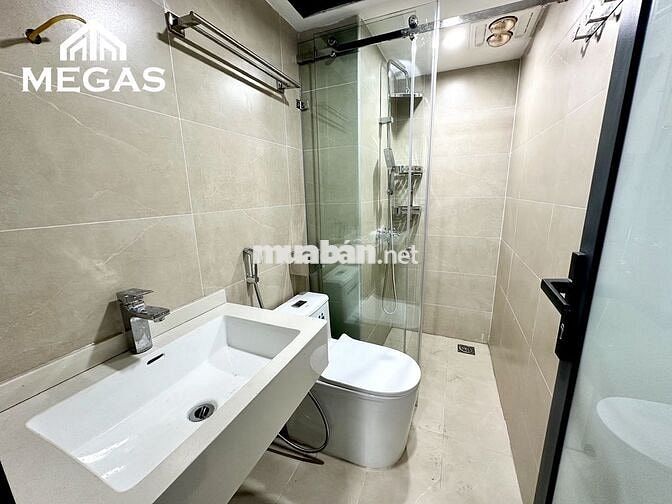 CHO THUÊ CĂN HỘ 2PN FULL NỘI THẤT BẠN CÔNG NGAY TẠI ĐƯỜNG BƯỞI BA ĐÌNH