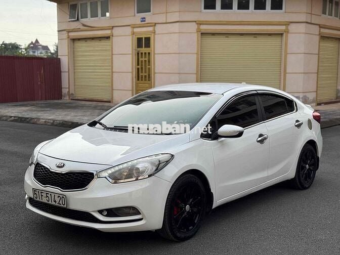 Kia K3 2015 1.6 MT - 135000 km