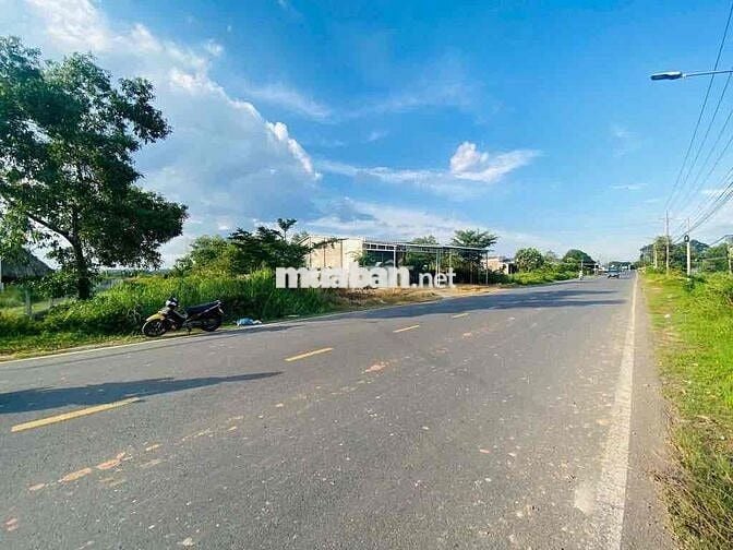 Cưới vợ cho con trai nên cần bán ra lô đất mt đường huyện đông dân