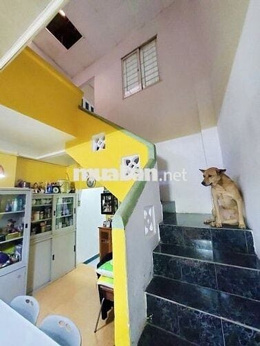 BÁN GẤP NHÀ HUỲNH VĂN BÁNH - 81m2 - VÀI BƯỚC RA HXH CHỈ 9.x TỶ