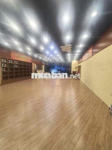 Cho thuê mặt bằng ngang 10 ngay vòng Xoay Hiệp Thành 3