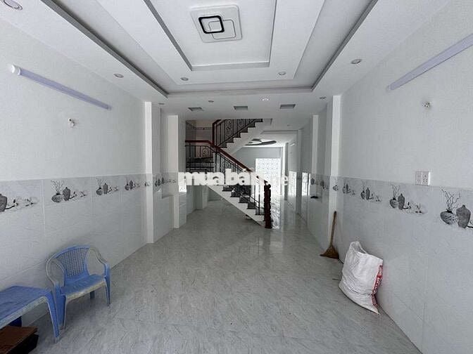 Dt 60m2 - 3 Tầng BTCT - Đường Xe Hơi - (4×15m2) - 4PN - Chỉ : 6,35 Tỏi