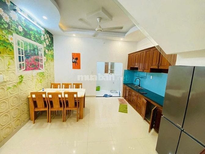 Bán nhà MT Thạnh Xuân 39, 1tr 2 lầu 1 tum , Gía chỉ 4,7 tỷ . Qúa rẻ