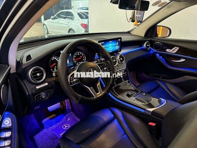 Mercedes GLC 200 2021 Đen 60000 km