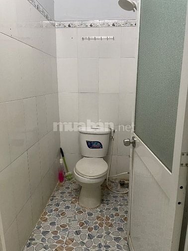 Bán nhà chính chủ hẻm xe hơi F4 Q8