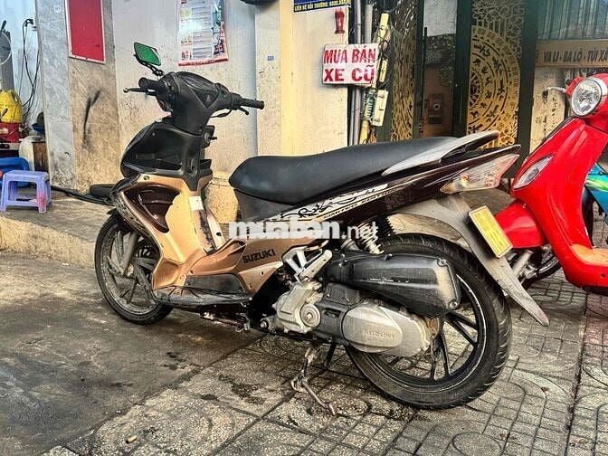 Suzuki Hayate màu Nâu vàng