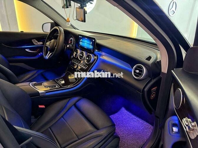Mercedes GLC 200 2021 Đen 60000 km