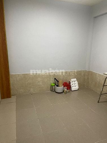 Bán nhà chính chủ hẻm xe hơi F4 Q8