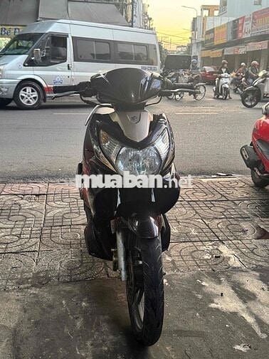 Suzuki Hayate màu Nâu vàng