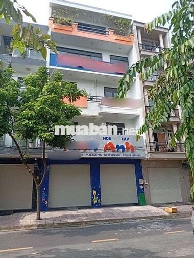 CHO THUÊ TOÀ NHÀ 8X16( TRỆT+4LẦU ) MẶT TIỀN CÔNG VIÊN RỘNG RÃI