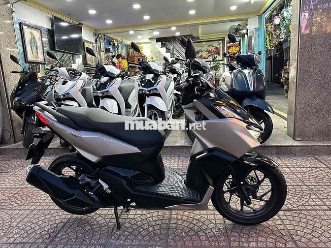VARIO 160 2024 Bạc Đen Phuộc OKD BSTP Chính Chủ