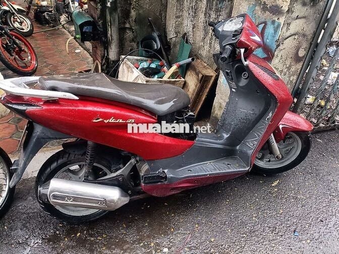 Honda Dylan 125 màu Đỏ