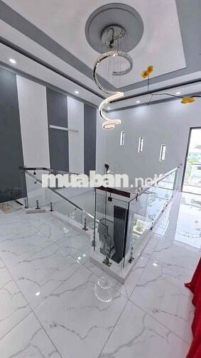 NHÀ 1 TRỆT 1 LỬNG – ĐÚC KIÊN CỐ – DỌN VÀO Ở NGAY!  NHÀ ĐẸP KIÊN CỐ, GI