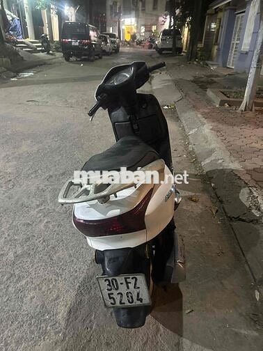 xe hon đa máy êm , như hình