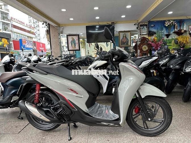 SH 160i ABS 10/2025 Xám XM 540 Km Bao Sang Tên