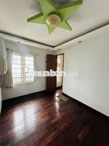 Quận 1  - 1 căn HXH - 2 tầng - 2Pn - 3.9T - TRẦN ĐÌNH XU