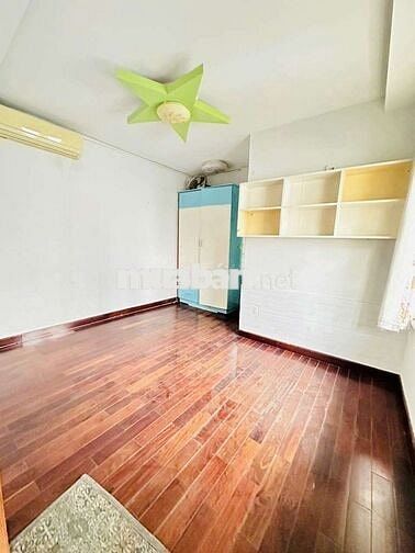 Quận 1  - 1 căn HXH - 2 tầng - 2Pn - 3.9T - TRẦN ĐÌNH XU