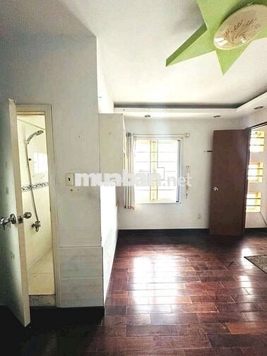 Quận 1  - 1 căn HXH - 2 tầng - 2Pn - 3.9T - TRẦN ĐÌNH XU