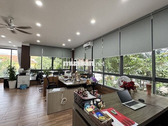 CẦN CHO THUÊ LẠI VĂN PHÒNG TẦNG 1 – GÓC 2 MẶT TIỀN ĐƯỜNG PHÚ THUẬN, Q7