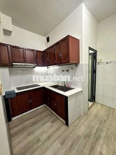 Nhà hẻm xe hơi giá rẻ Lạc Long Quân, P3, Q11