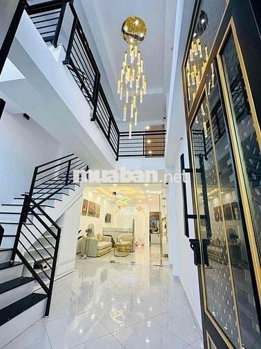 BÌNH THẠNH - CHO THUÊ MẶT BẰNG TẦNG TRỆT NGUYỄN VĂN THƯƠNG