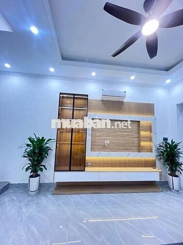 Nhà Thịnh Hào ngõ rộng sáng thông xe ba gác, ô tô dừng đỗ gần phố 30m