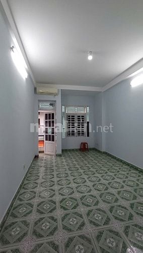 CHO THUÊ NHÀ MẶT TIỀN KINH DOANH HOÀNG HOA THÁM .P13 TÂN BÌNH 4 TẦNG 