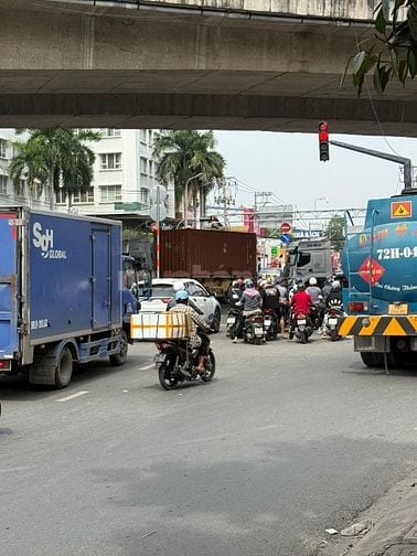 Bán nhà mặt tiền Huỳnh tấn phát 4,50x16 1lũng 1 lầu giá 12tỷ