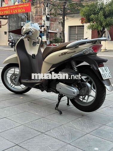 Honda SH Mode 2018 màu Kem