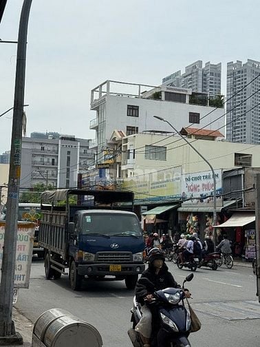 Bán nhà mặt tiền Huỳnh tấn phát 4,50x16 1lũng 1 lầu giá 12tỷ