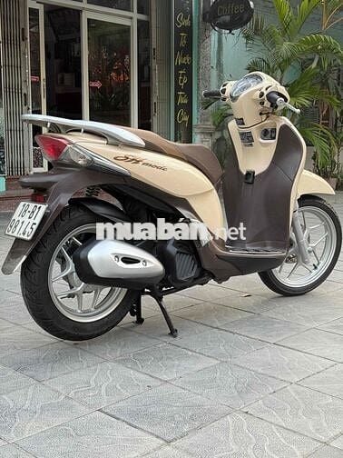 Honda SH Mode 2018 màu Kem