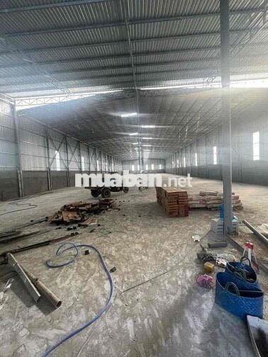CHo Thuê kho Xưởng đg QL 1A BHH Bình Tân DT 1200m2 giá 70tr dg xe công