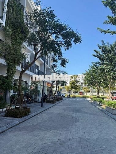 Bán shophouse The Manor Central Park 75m2, gần chung cư