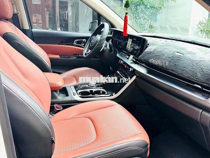 Kia Carnival 2023 Signature 2.2D - 50000 km