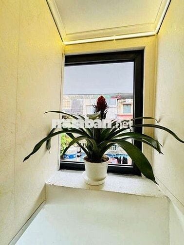 Nhỉnh 2 tỷ tập thể Bạch Mai, tầng 2, 60m, 2N1WC, full nội thất, ở ngay