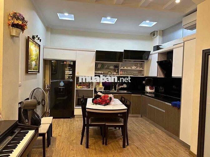 Bán Nhà Ô Chợ Dừa La Thành Xã Đàn S45m 4t mt 4 giá 16.66 tỷ