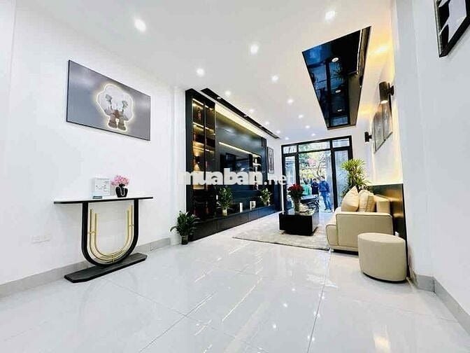 HAI BÀ TRƯNG - PHÂN LÔ - Ô TÔ vào tận Nhà - 5 tầng Thang Máy