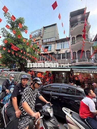 42 tỷ - Mặt phố Hàng Mã, 45m2, 4 tầng, mặt tiền đẹp