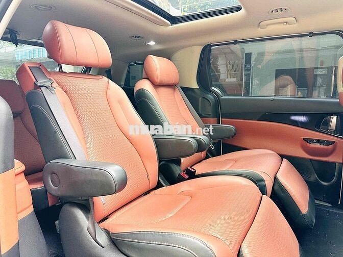 Kia Carnival 2023 Signature 2.2D - 50000 km