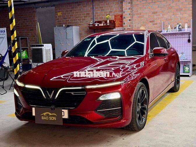 Vinfast Lux A 2021 Plus Đỏ