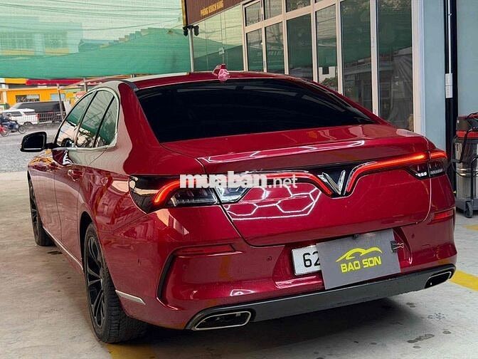 Vinfast Lux A 2021 Plus Đỏ
