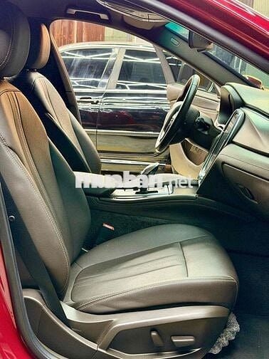 Vinfast Lux A 2021 Plus Đỏ