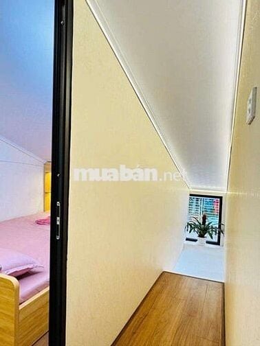 Nhỉnh 2 tỷ tập thể Bạch Mai, tầng 2, 60m, 2N1WC, full nội thất, ở ngay