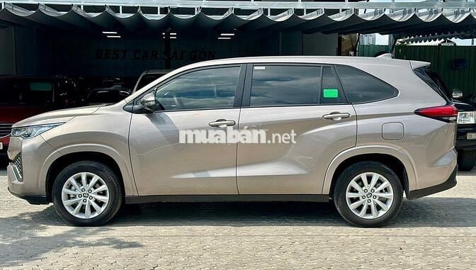 Toyota innova Cross 2.0 CVT 2025 - 18,000 Km.