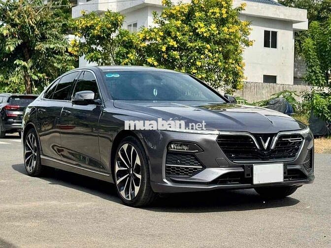 VinFast Lux A Premium 2021 - Màu xám - 5vkm