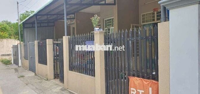 NHÀ 222M2 NGANG 12M ĐƯONG XE HƠI ĐANG CHIA LÀM 3 CĂN Đ NGUYỄN V THÀNH