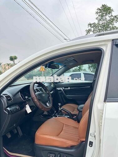 Kia Sorento 2014 số sàn